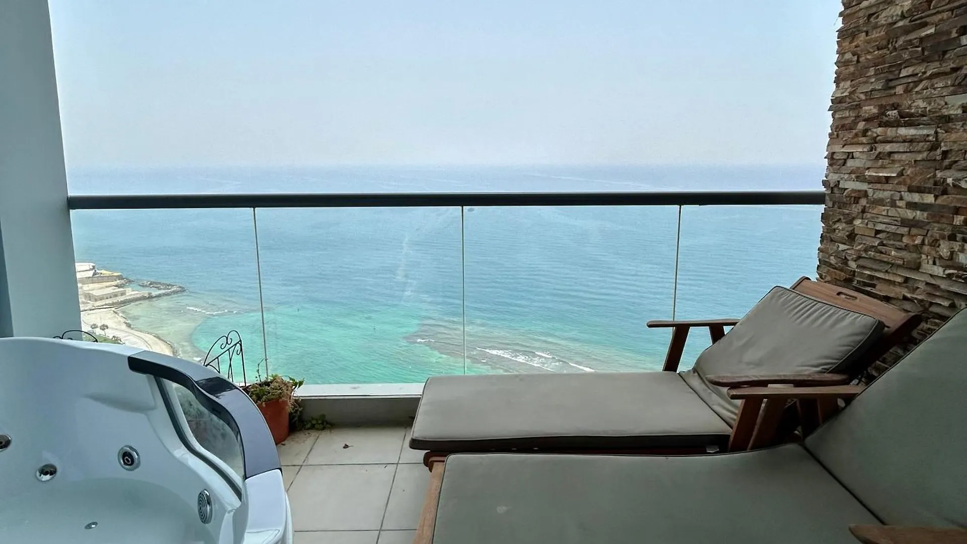 Luxury Sea View Apartment 吉达